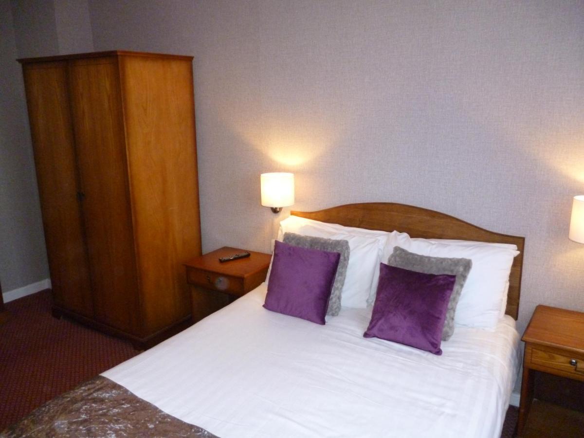 West Park Hotel Clydebank Bagian luar foto