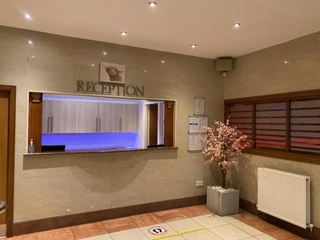 West Park Hotel Clydebank Bagian luar foto