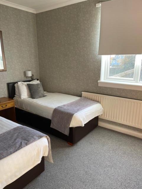West Park Hotel Clydebank Bagian luar foto